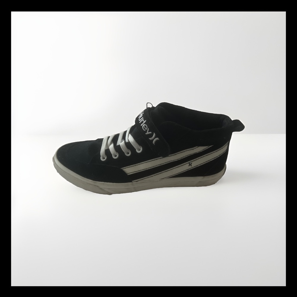 Hurley Women’s Black and Gray Sneakers Size 7